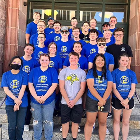 Photo of 20+ Robotics Club members at SDSU