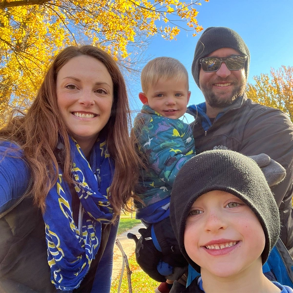 Sara and her husband and two children