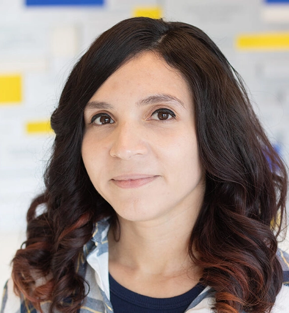 professional headshot of ashley ritter