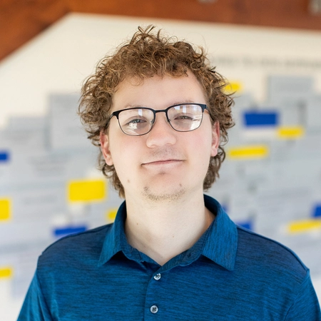 A headshot of Luke Roiger